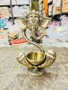 Ganesha Wick Lamp in Brass (7 - 10 Inches)